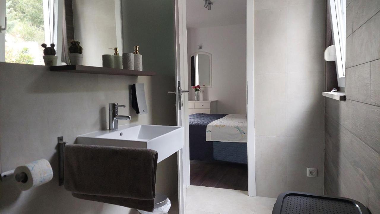 Villa Jolara-Luxury Apartment A8 미미체 외부 사진