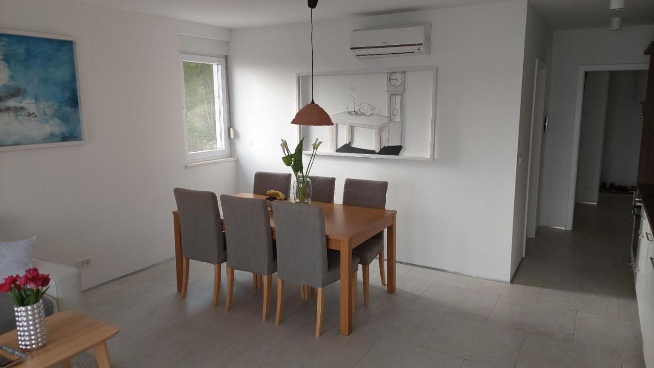 Villa Jolara-Luxury Apartment A8 미미체 외부 사진